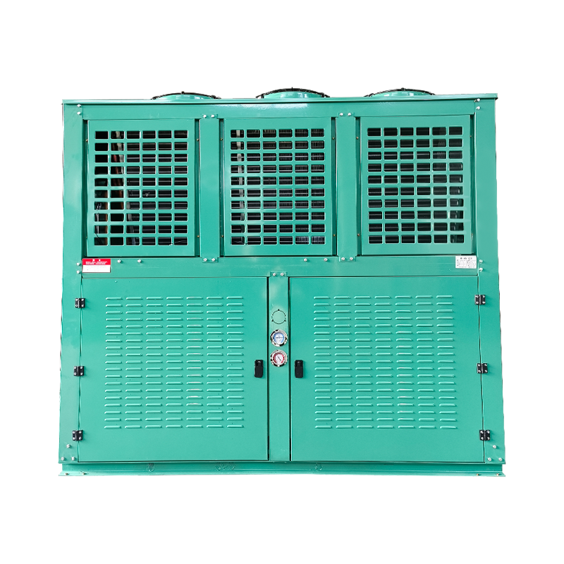 Unità condensante con uscita aria superiore (utilizzando il compressore Xecom) 8-40 HP